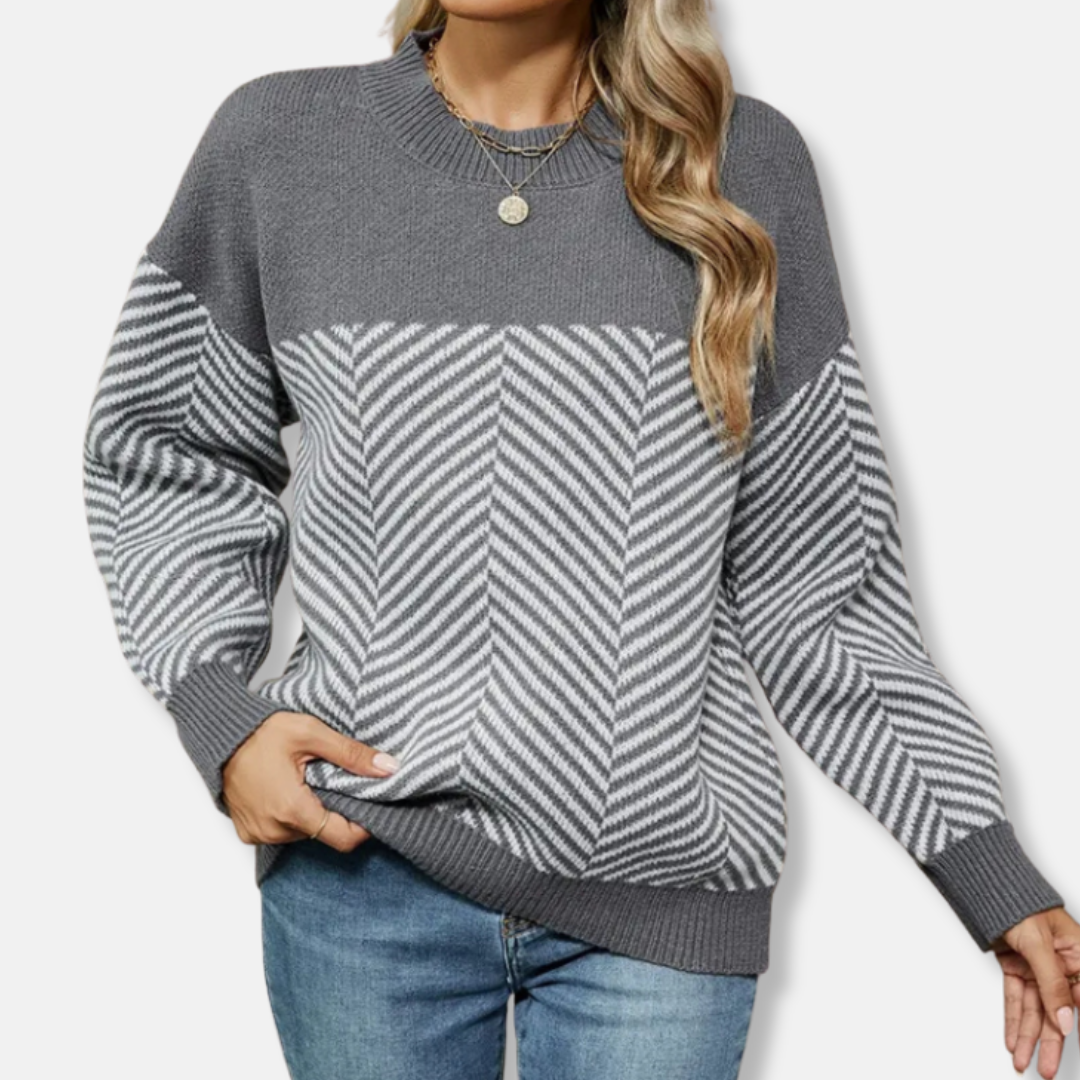 Women’s Knit Sweater – Soft Texture – Relaxed Fit – Chevron Pattern