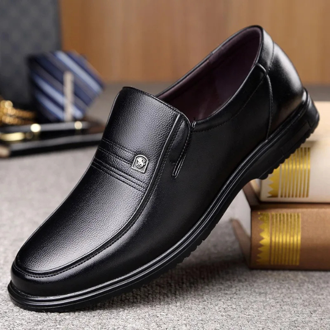 Men’s Formal Shoes – Smooth Leather Look – Cushioned Sole – Slip-On Design